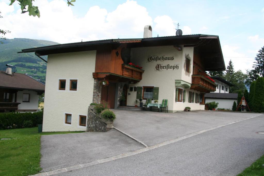 Gaestehaus Christoph Ried im Zillertal Exterior foto